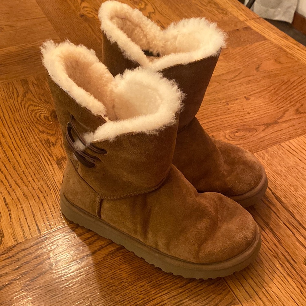 Ugg boot size 9 nwot